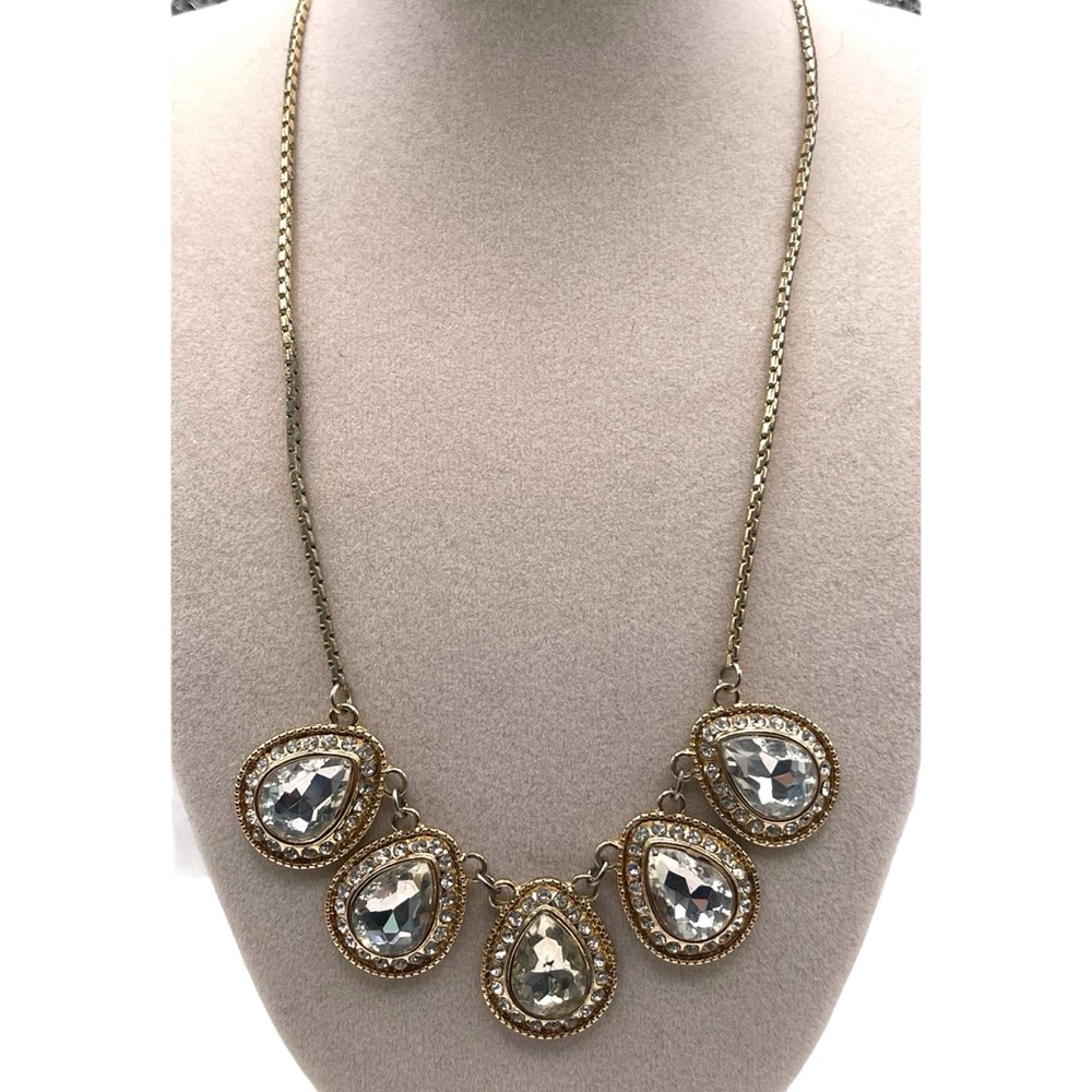 ❤️ Vintage Teardrop Crystal Charm Necklace